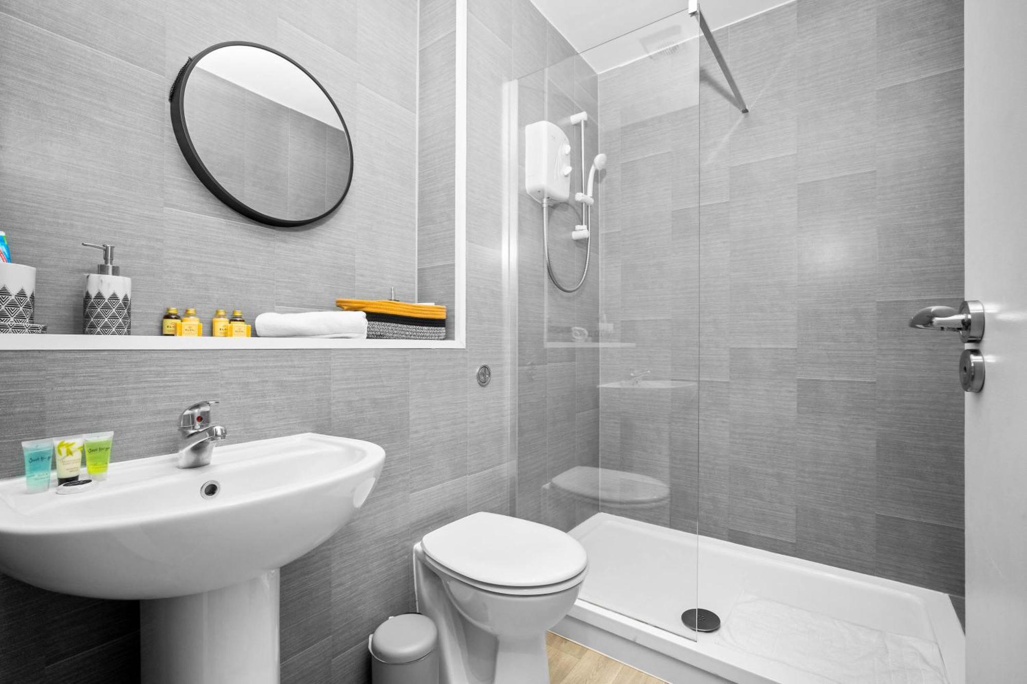 Luxury Apartment - Secure Parking - Gated Development - Near Jq & Birmingham City Centre 6Sh 외부 사진