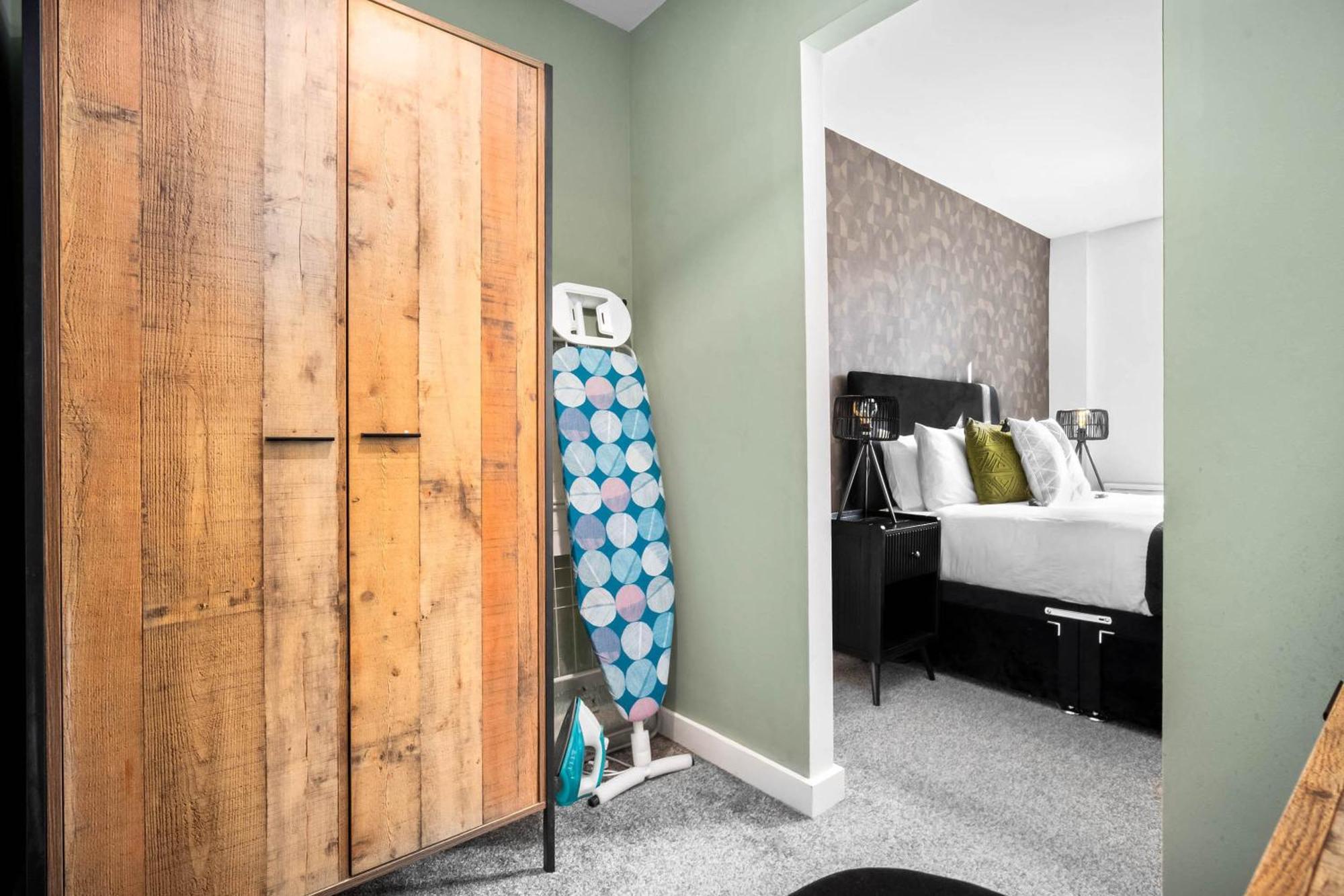 Luxury Apartment - Secure Parking - Gated Development - Near Jq & Birmingham City Centre 6Sh 외부 사진